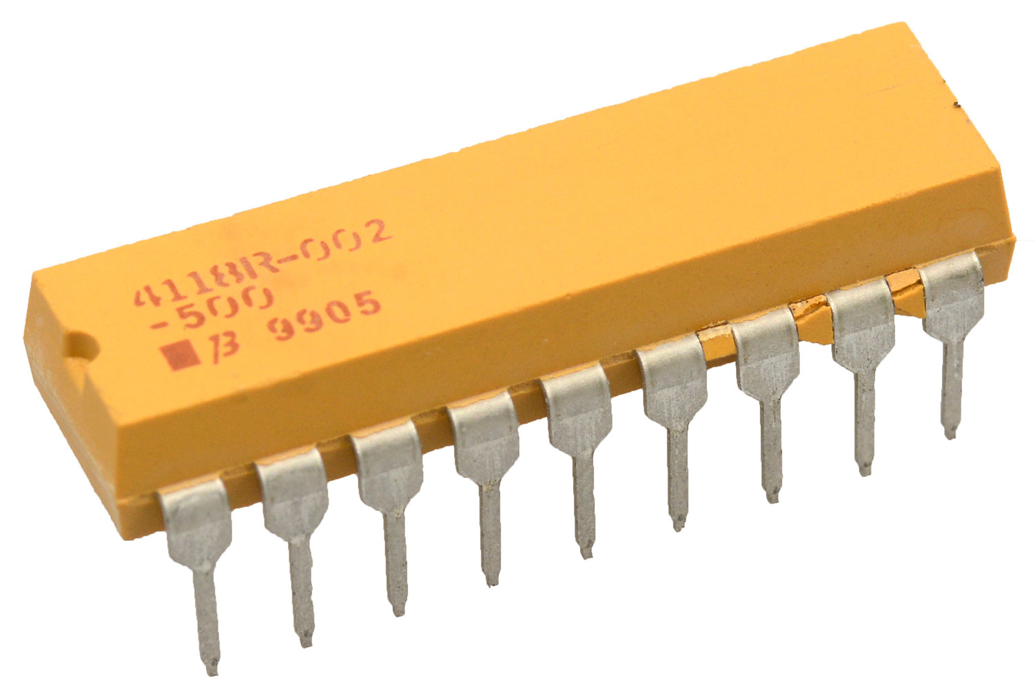 500 Ohm Bussed Resistor Network Array 2% 125mW per Element 17 Resistor DIP-18