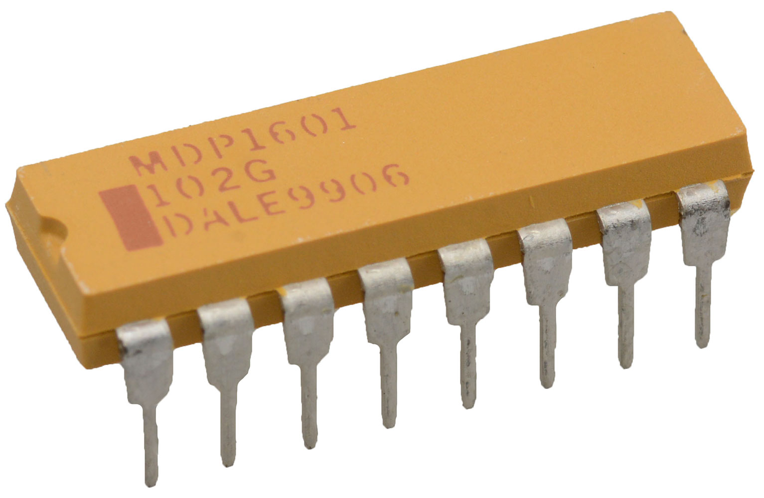 1K Ohm Bussed Resistor Network Array 2% 125mW per Element 15 Resistor DIP-16