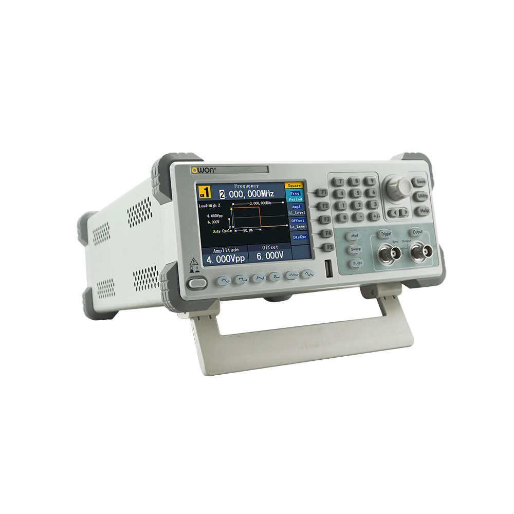 1 Channel Low Frequency Arbitrary Waveform Generator 10 MHz 125 MS/s 14 bits 4" LCD