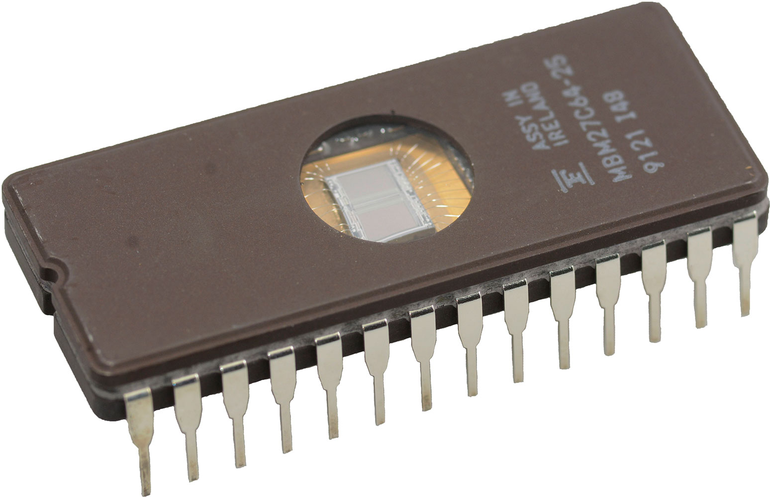 UV Erasable CHMOS EPROM 64K (8Kx8) 250ns 5V CDIP-28