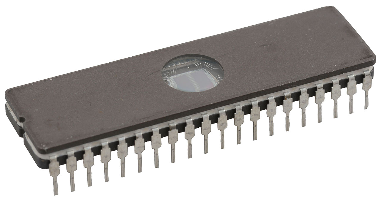 CMOS UV EEPROM 4MBit (256K x 16) 120ns 5V CDIP-40