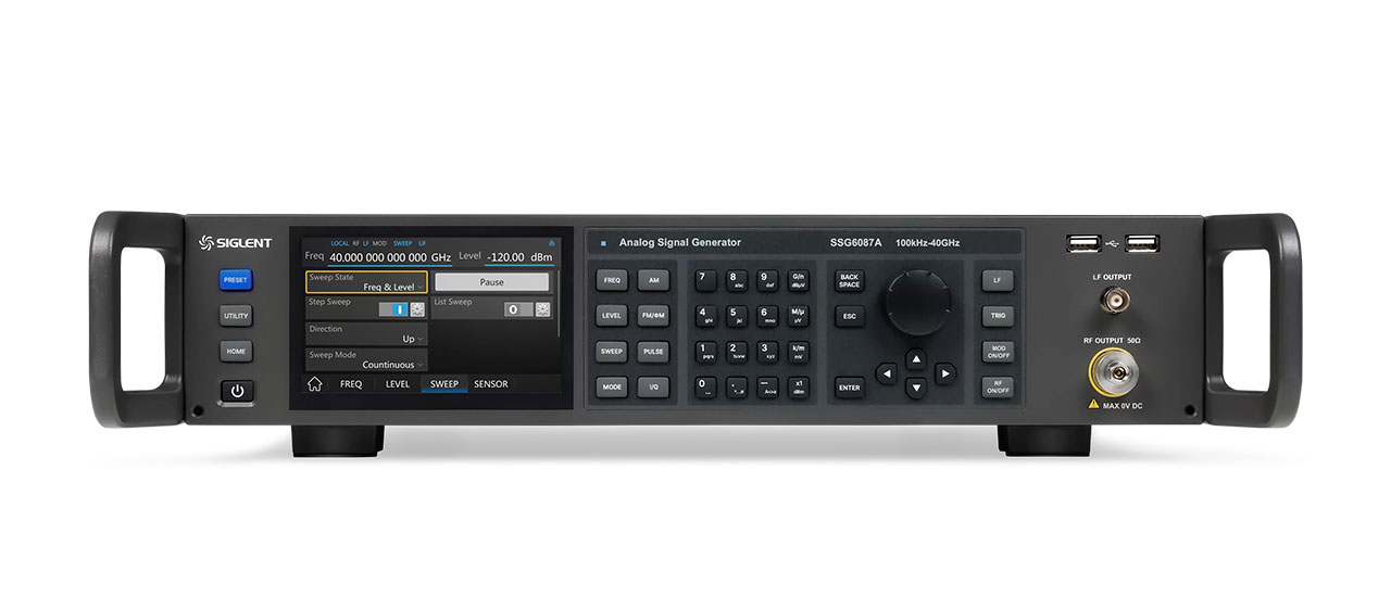 Microwave Analog Signal Generator to 13.6 GHz
