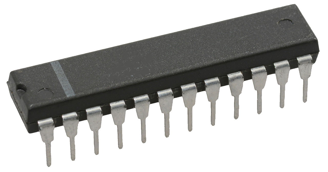 IC Synchronous Positive-Edge Trigger 8-bit Bidirectional Binary Counter PDIP-24