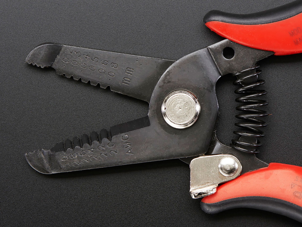 Hakko Professional Quality 20-30 AWG Wire Strippers - Csp-30-1