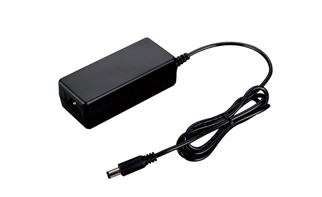 Switching Desktop Power Adapter 18W 9V 2A 2.5x5.5x11mm DC Plug C6 Inlet Black UL