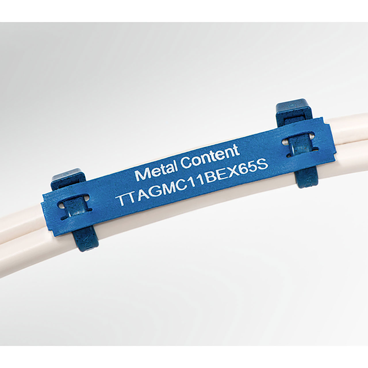 Printable Tag with Metal Content, 0.59" x 3.93", Polyolefin, Blue, 120/roll