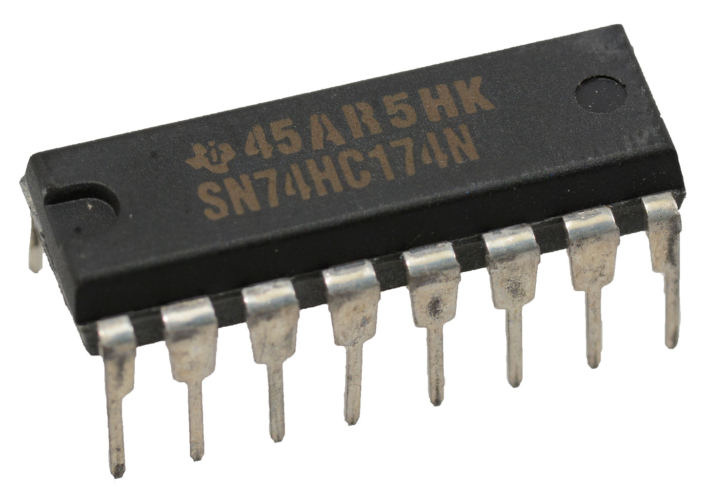 Hex D-Type Flip-Flops with Clear DIP-16