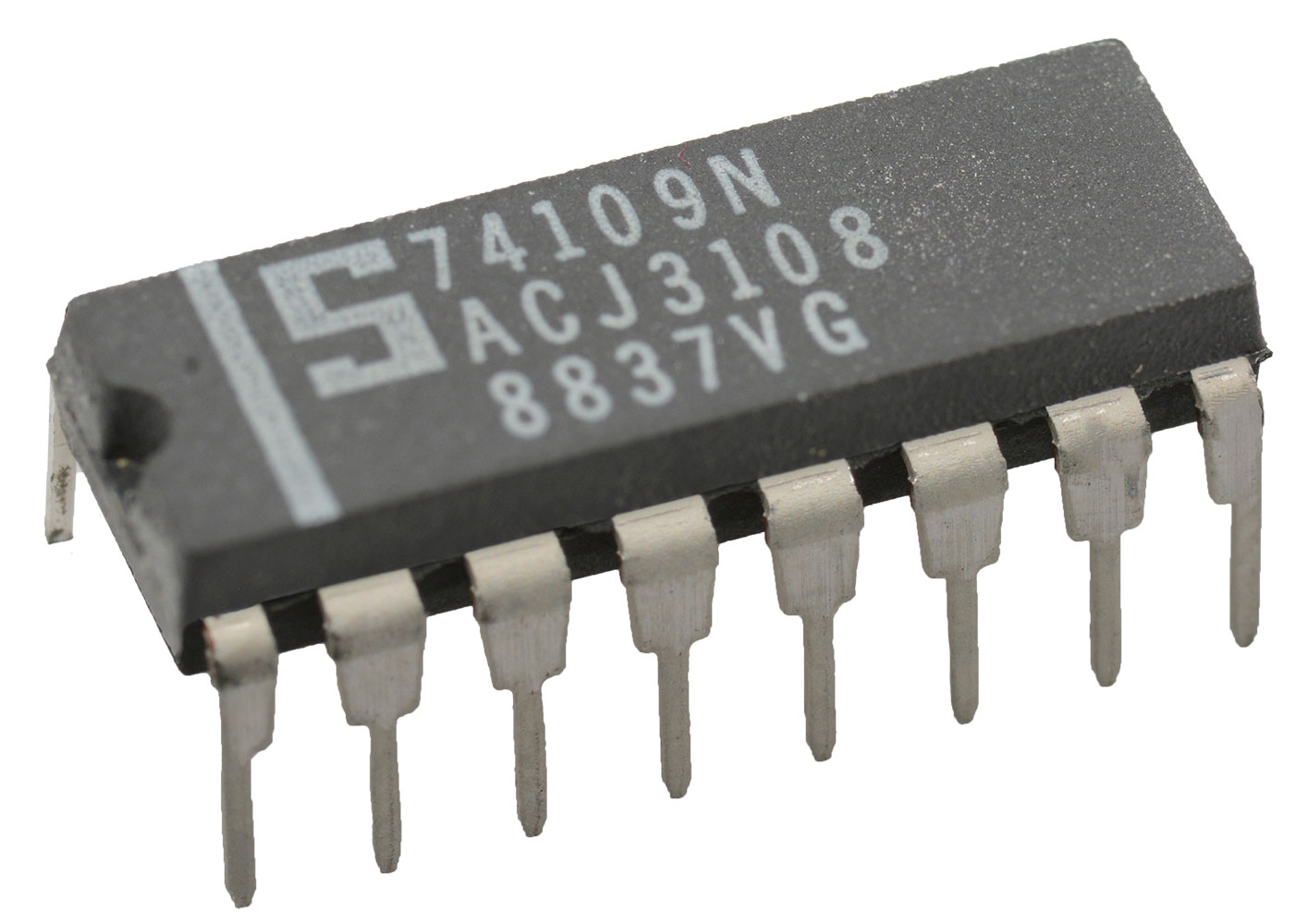 Dual Positive-Edge-Triggered J-K Flip-Flops