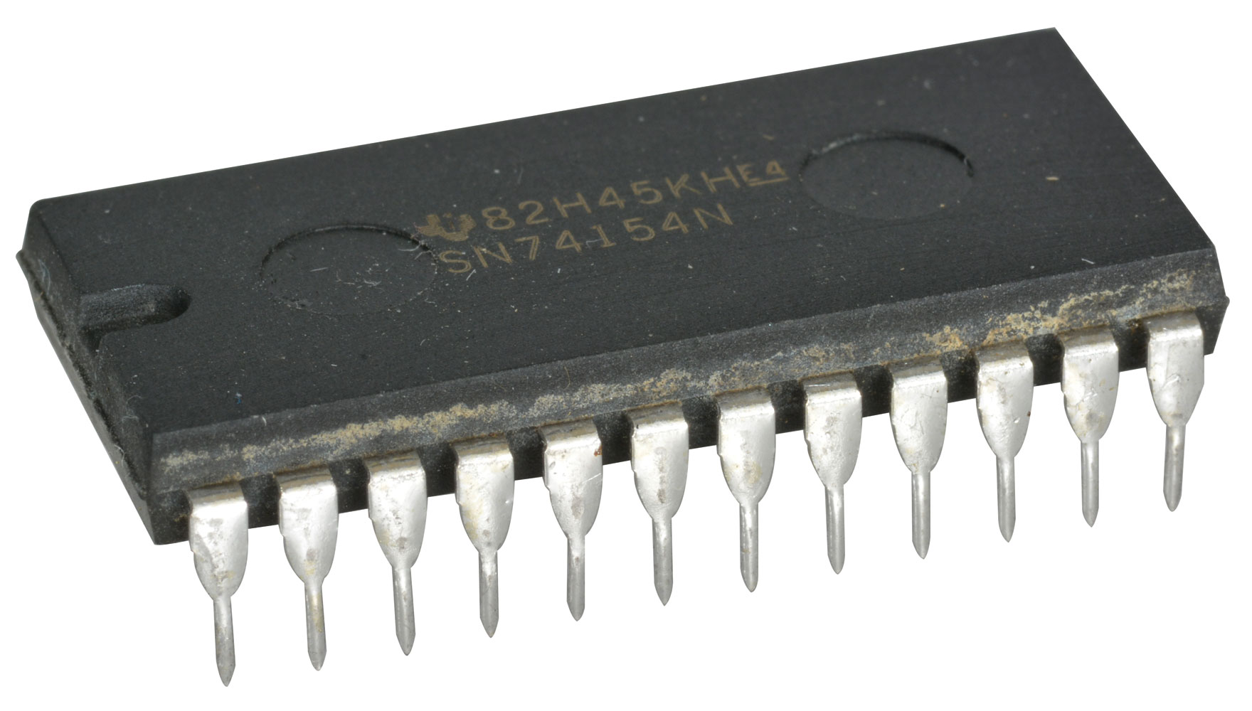 IC 74154 4-to-16 LINE DECODER/DEMULTIPLEXER