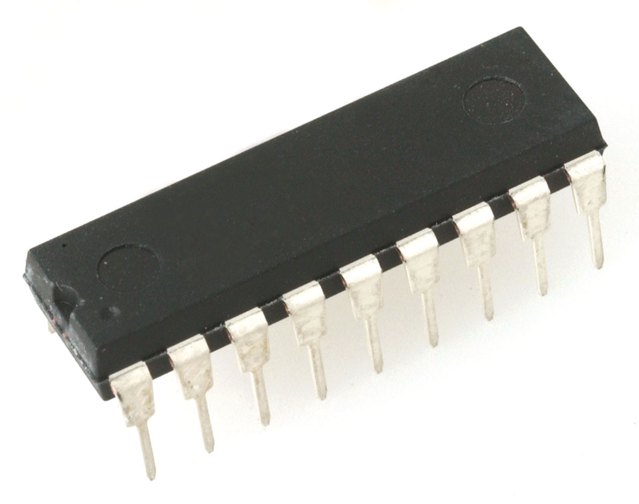 IC 8284A Clock Generator Driver for 8086 & 8088 Processors 8 MHZ