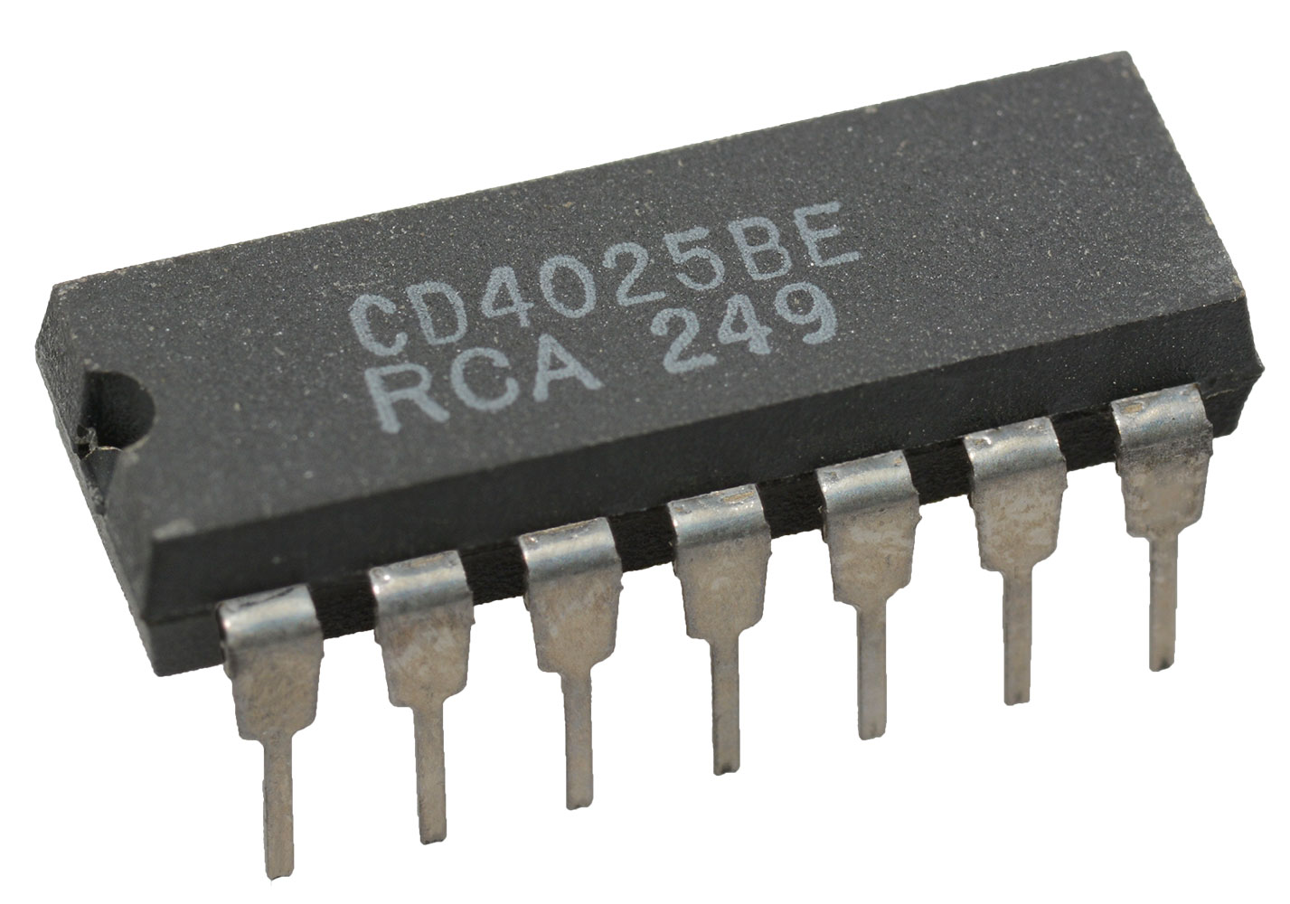 IC CD4025B Triple 3-Input CMOS NOR Gate IC PDIP-14